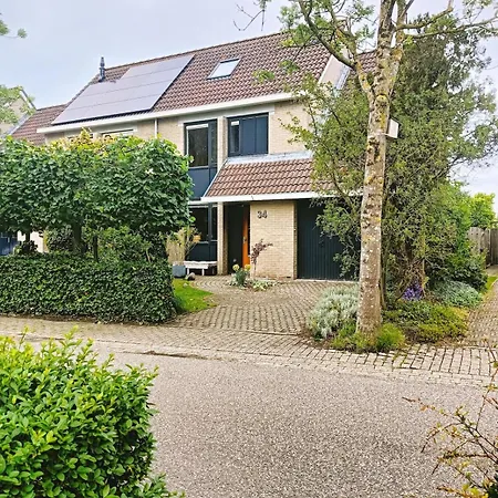 Holiday home Charming Family Near Amsterdam & *
